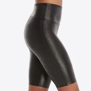 Spanx Shorts Black Faux Leather Biker High Waist Stretch Slim Fit Size M